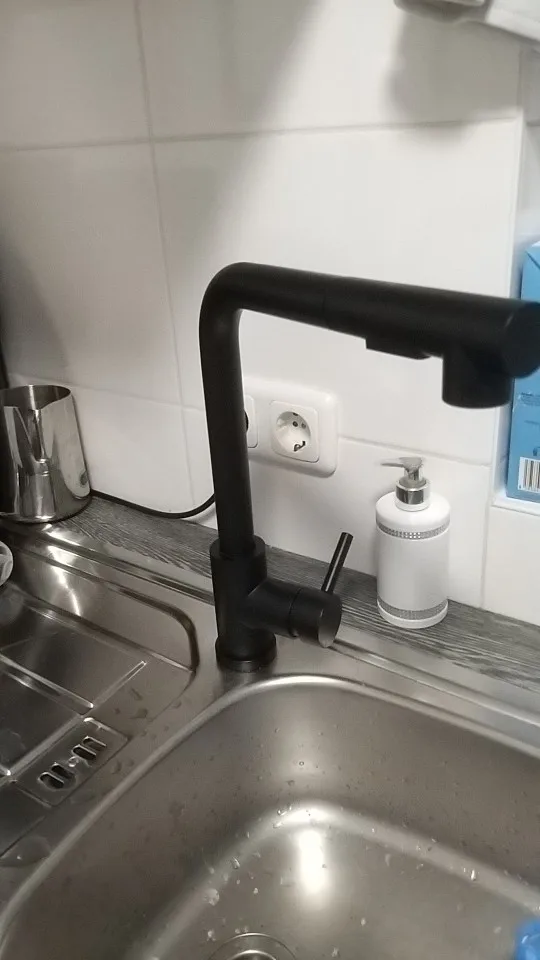 Sleek Flow Noir: Black Pull-Out Faucet with 2 Modes - Streamlined Style and Flexibility for Your Kitchen Sink photo review