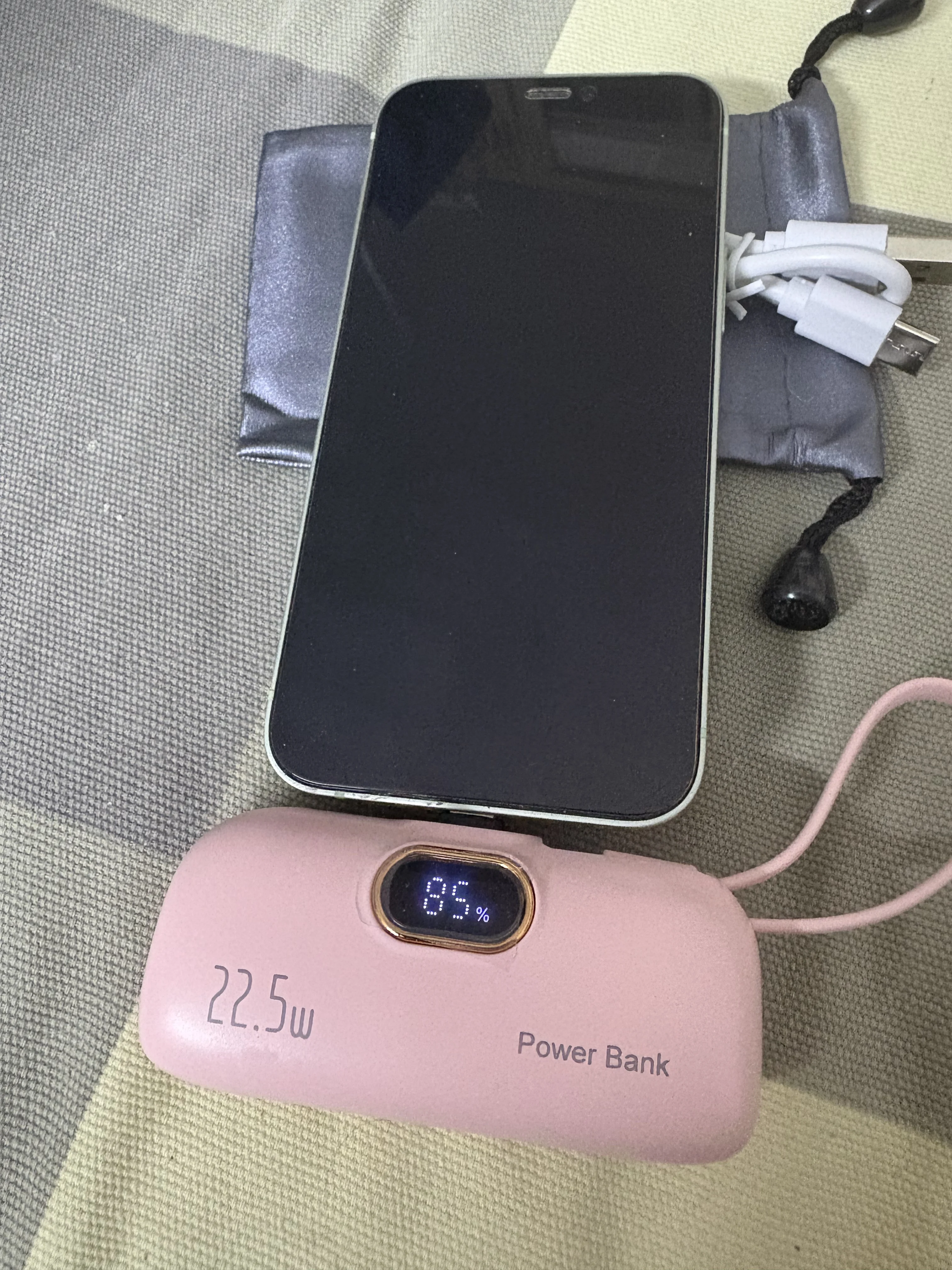 3000mAh Mini Capsule Power Bank with Lightning & Type C Plugs