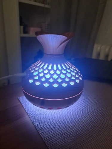 Wood Grain Essential Oil Diffuser & Humidifier – Ultrasonic Aroma Mist with LED Ambient Light photo review