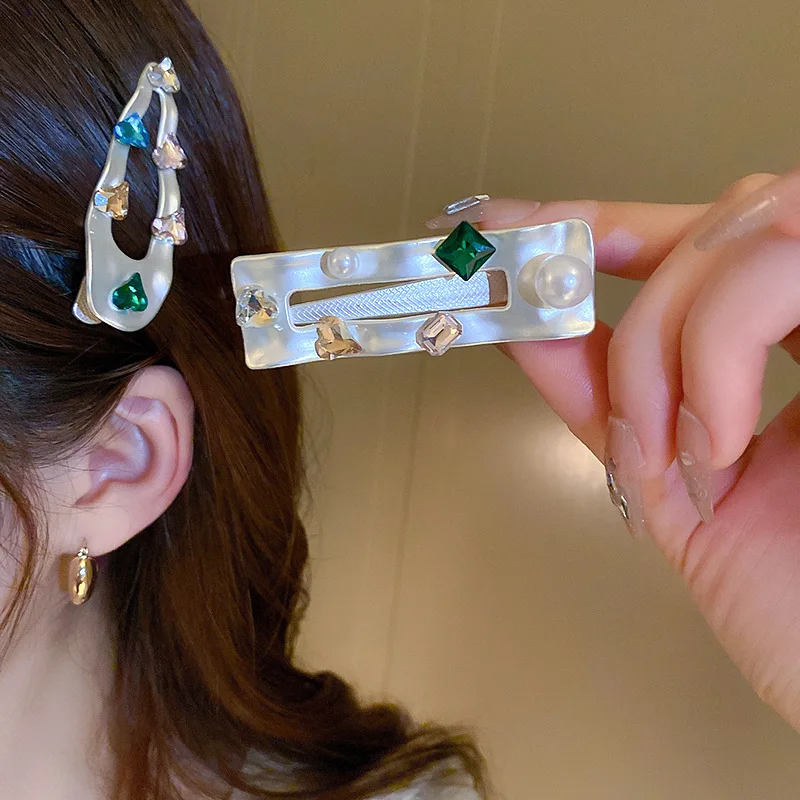 Colorful diamond-encrusted metal hairpin hollow duckbill clip Girl's Headdress Bangs Side Clip Hair Accessorie