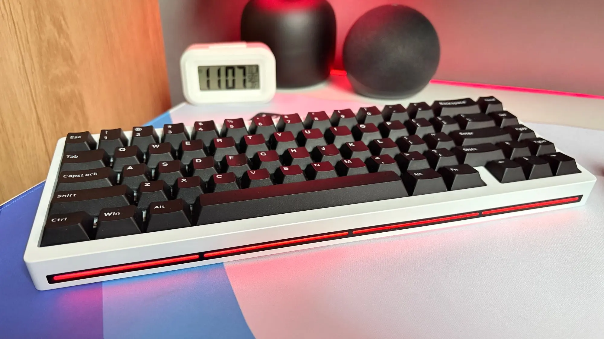 【改造済・美品】Leobog HI8 キット + スイッチ + キーキャップ 改造済・美品】Leobog HI8 キット + スイッチ + キーキャップ TEX