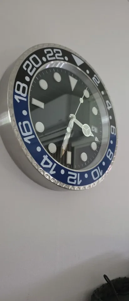 34cm Luxury Creative Wall Clock Modern Metal Design Art Wall Clock Home Large Digital Luminescent Bedroom Decoration Clock photo review