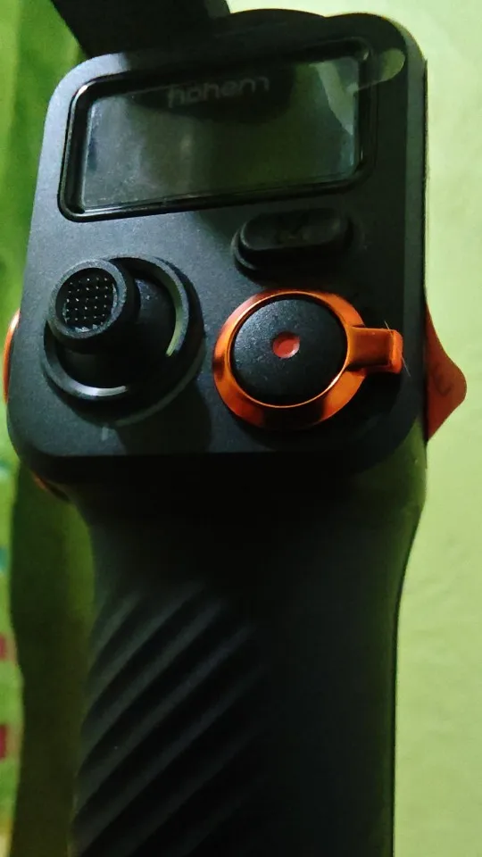 Hohem-iSteady M6 Kit Gimbal for Smartphone photo review