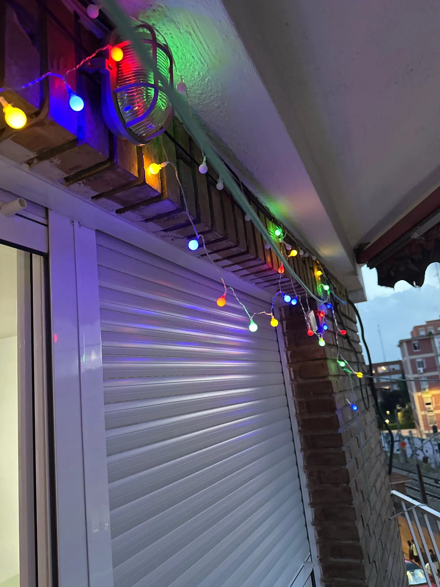 Guirnalda de luces LED con USB y batería, lámpara para exteriores, jardín, boda, decoración de Navidad, 10M photo review