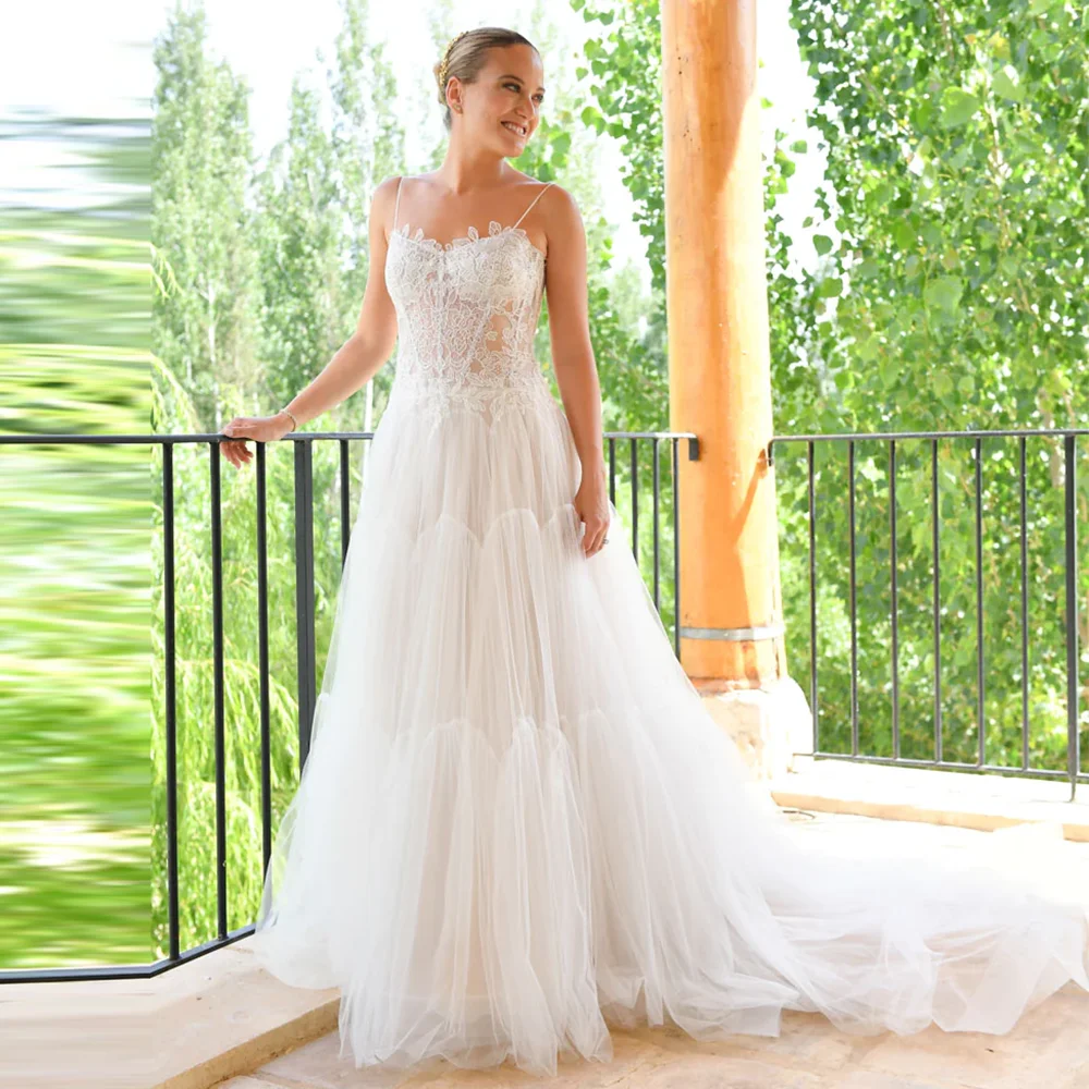 

15286# Romantic Spaghetti Straps Appliques Lace A-line Tulle Wedding Dress For Women Sweep Train Low Back Bride Gown Custom Made