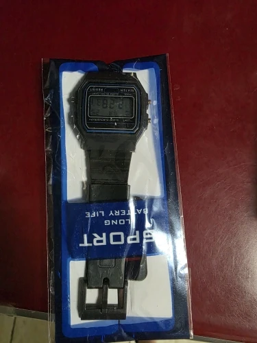 Sport LED Digital Watches for Men Simple Small Square Dial Electronic Watch Silicone Band photo review