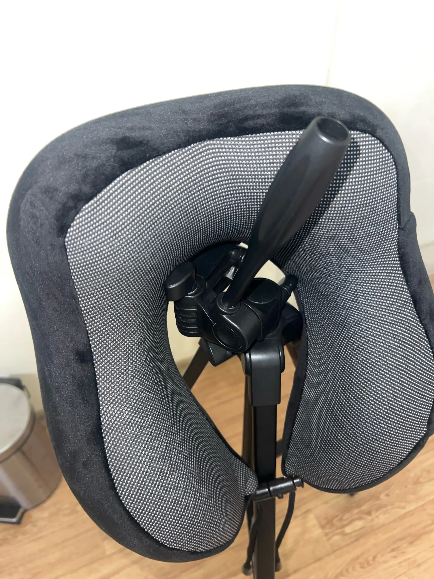 U Shaped Memory Foam Neck Pillows Soft Travel Pillow Massage Neck Pillow photo review