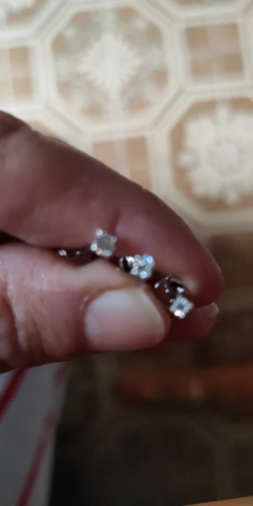 Moissanite Ear Stud Earrings photo review