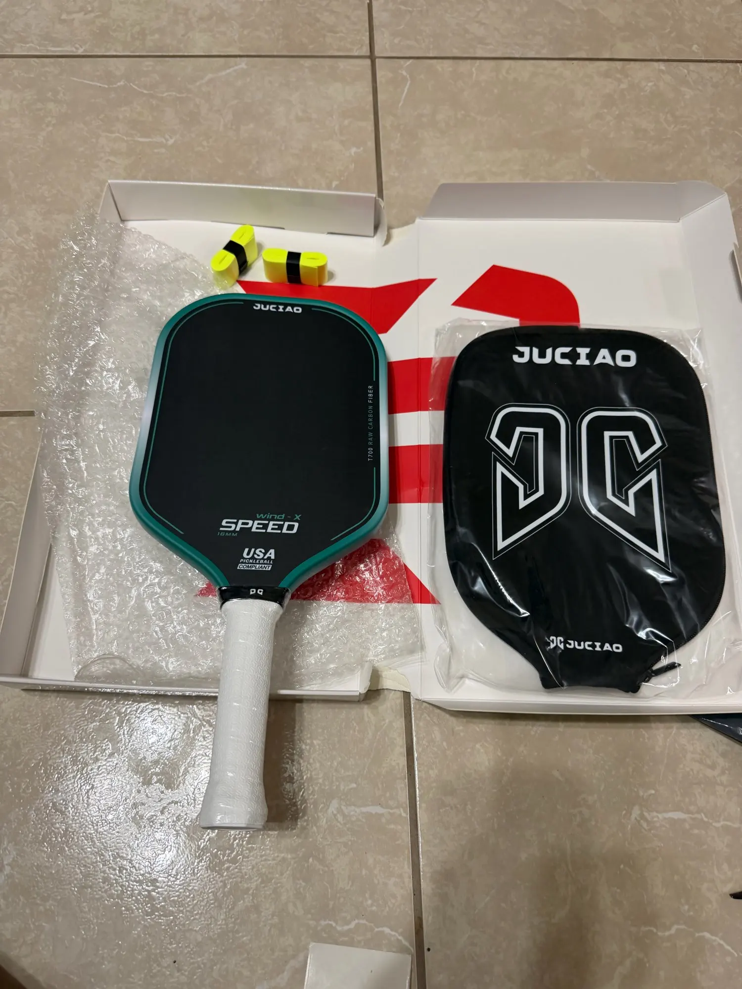 JUCiAO Gen3 Thermoformed T700 Raw Carbon Fiber Pickleball Paddle
