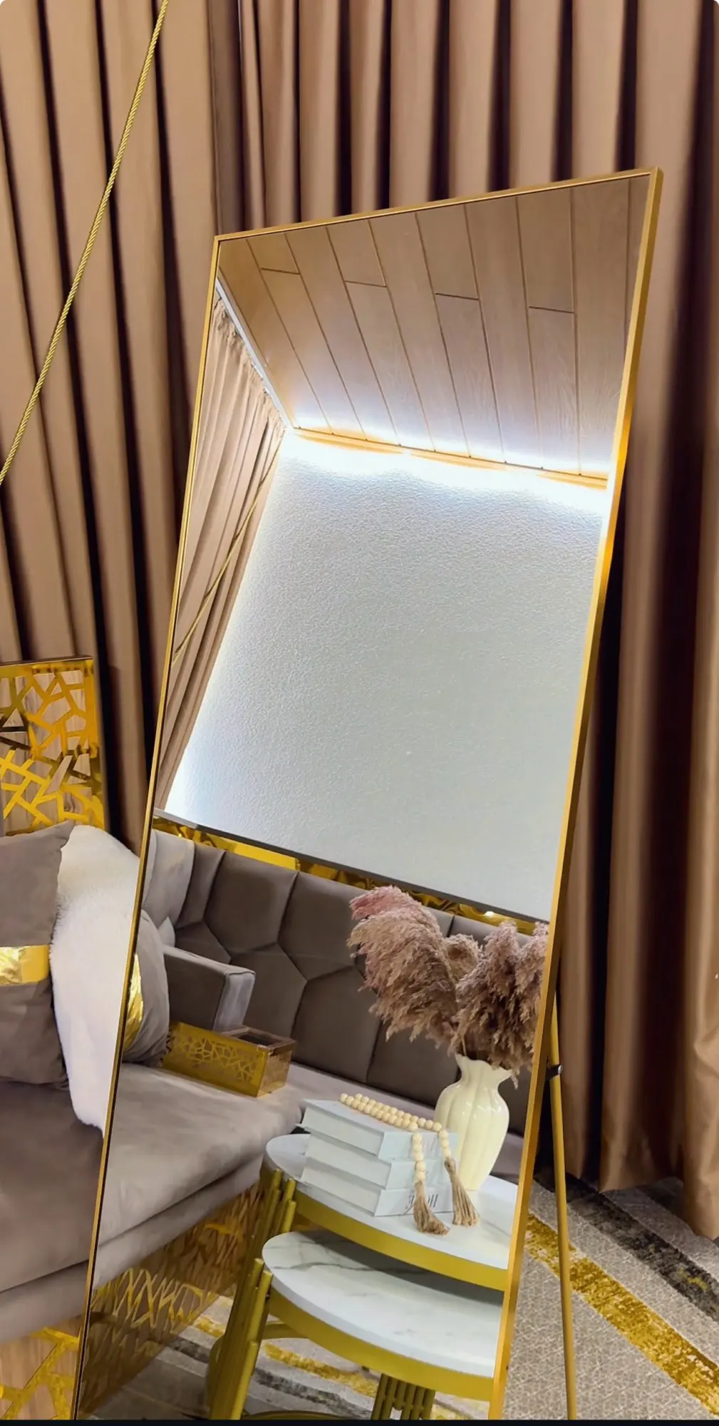 Anajqaqia Dressing Mirror, Arched Full-Length Mirror, Curved Standing Mirror, Aluminium Alloy Frame,Tempered Glass, for Bedroom photo review