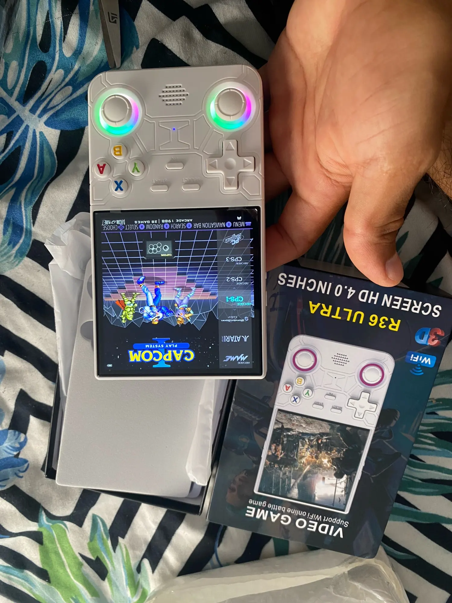 R36 ULTRA photo review