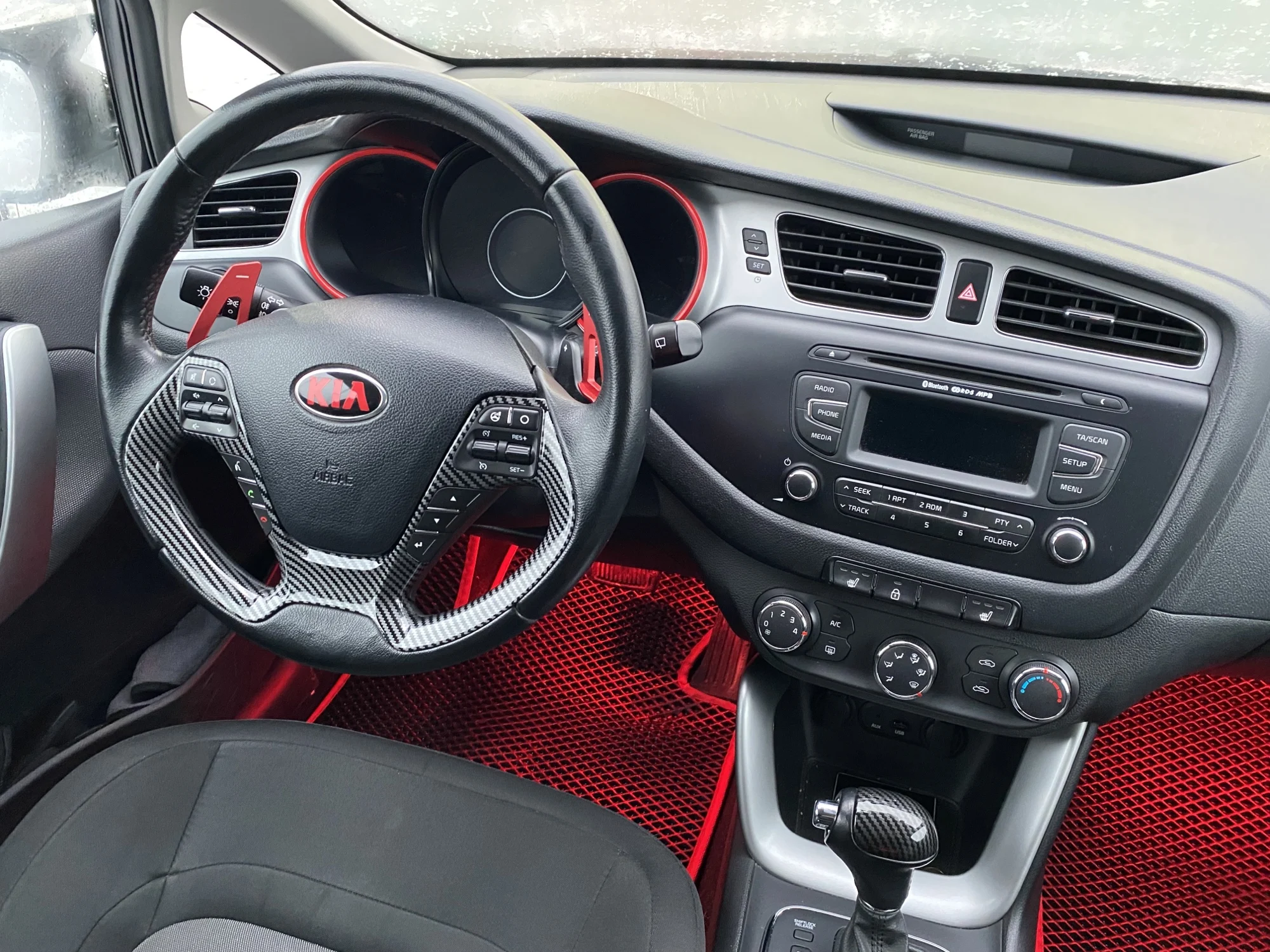 Kia Ceed JD 129 замер на стенде