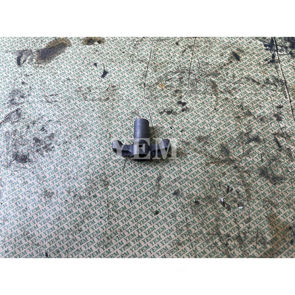 

Used V1305 Fuel Pump Camshaft Assy For Kubota diesel engine.