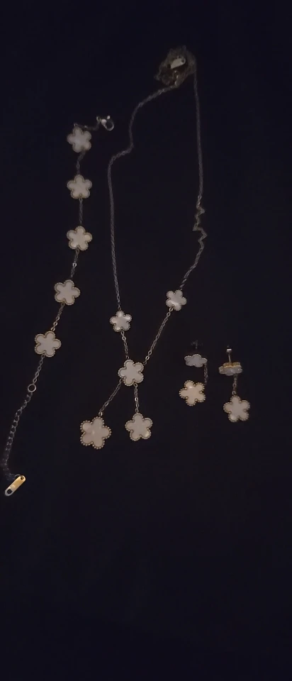 Pentabloom Charm