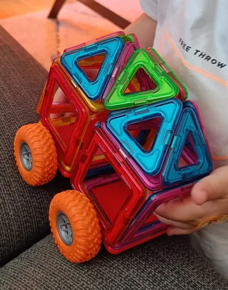 168 Magnet Bausteine - Konstruktionsspielzeug Set für kreative Designs photo review