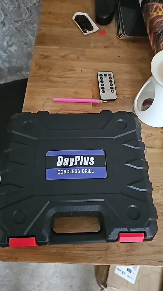 21V Portable Cordless Power Drill Set Impact Screw Driver with 1500mAh Li-Ion Rechargeable Battery 25+1 Torque Setting 45N.m photo review