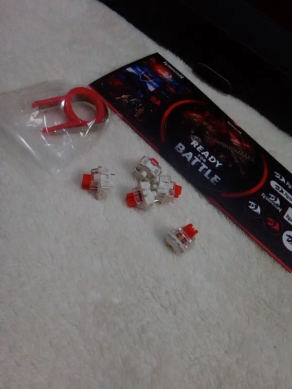 Teclado Mecânico com Fio Redragon Fizz K617 RGB Mini USB photo review