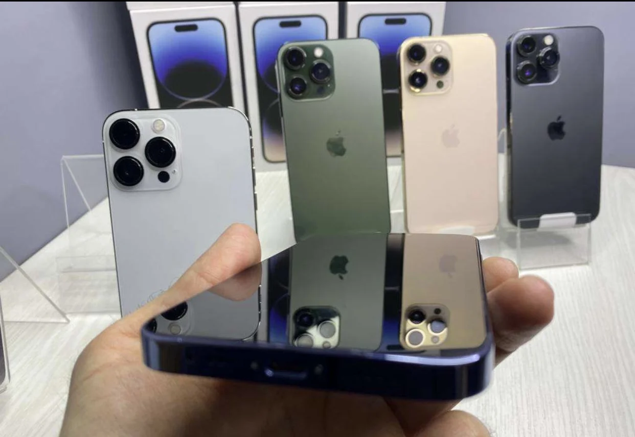 Смартфон iphone xr в корпусе 15 pro. Смартфон iphone xr в корпусе 15 pro