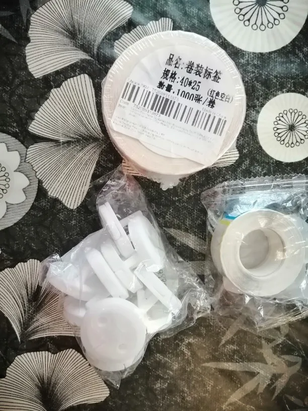 10pcs Anti-Shock Socket Covers - European Regulations Safety Covers for Power Outlets photo review