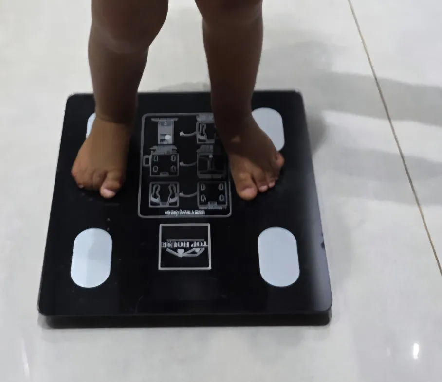 Balança Corporal Bioimpedância Profissional Bluetooth - Neverdie Store photo review