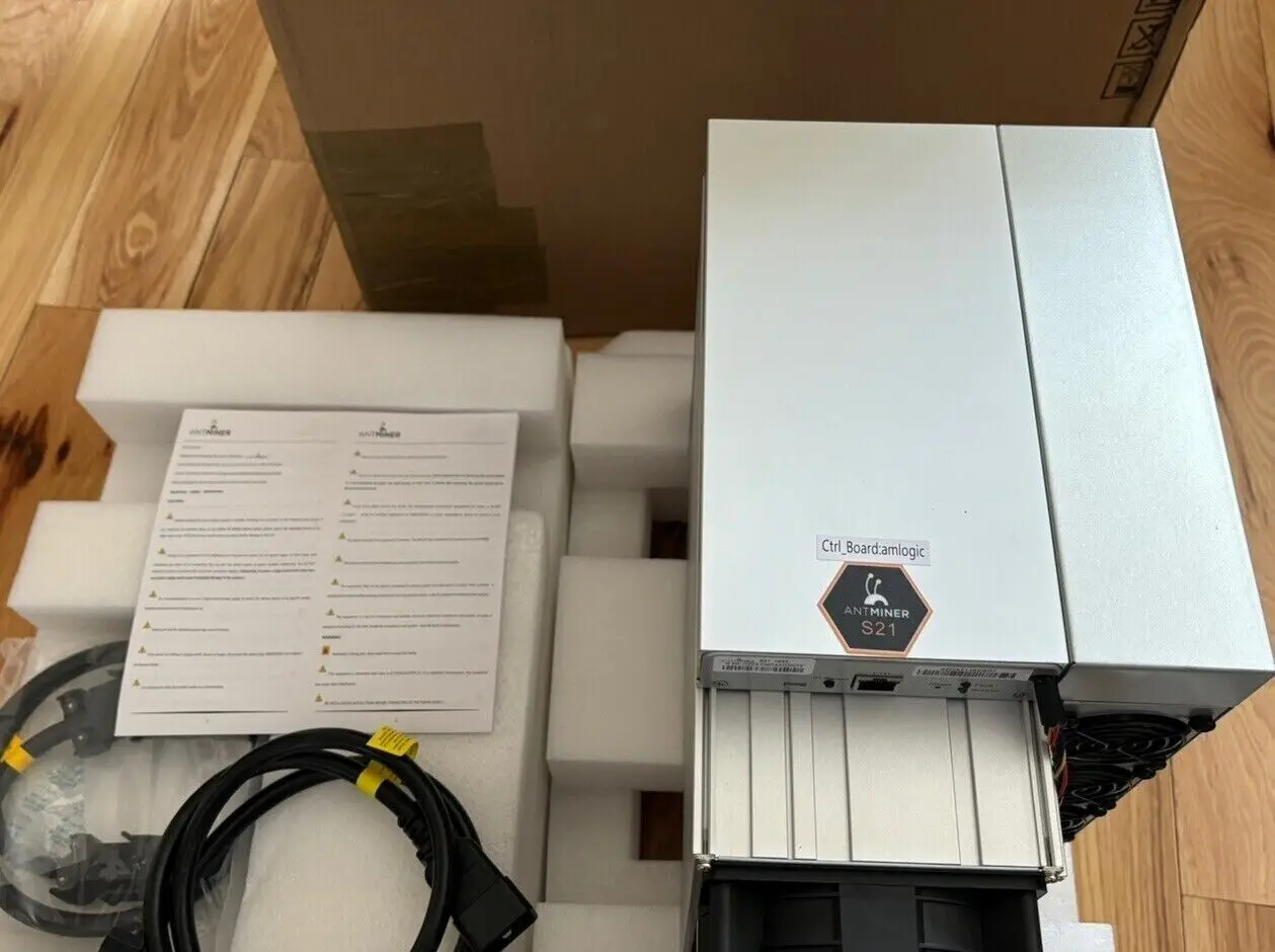 

Новый Bitmain Antminer S21 195th/s 3413w BTC Miner