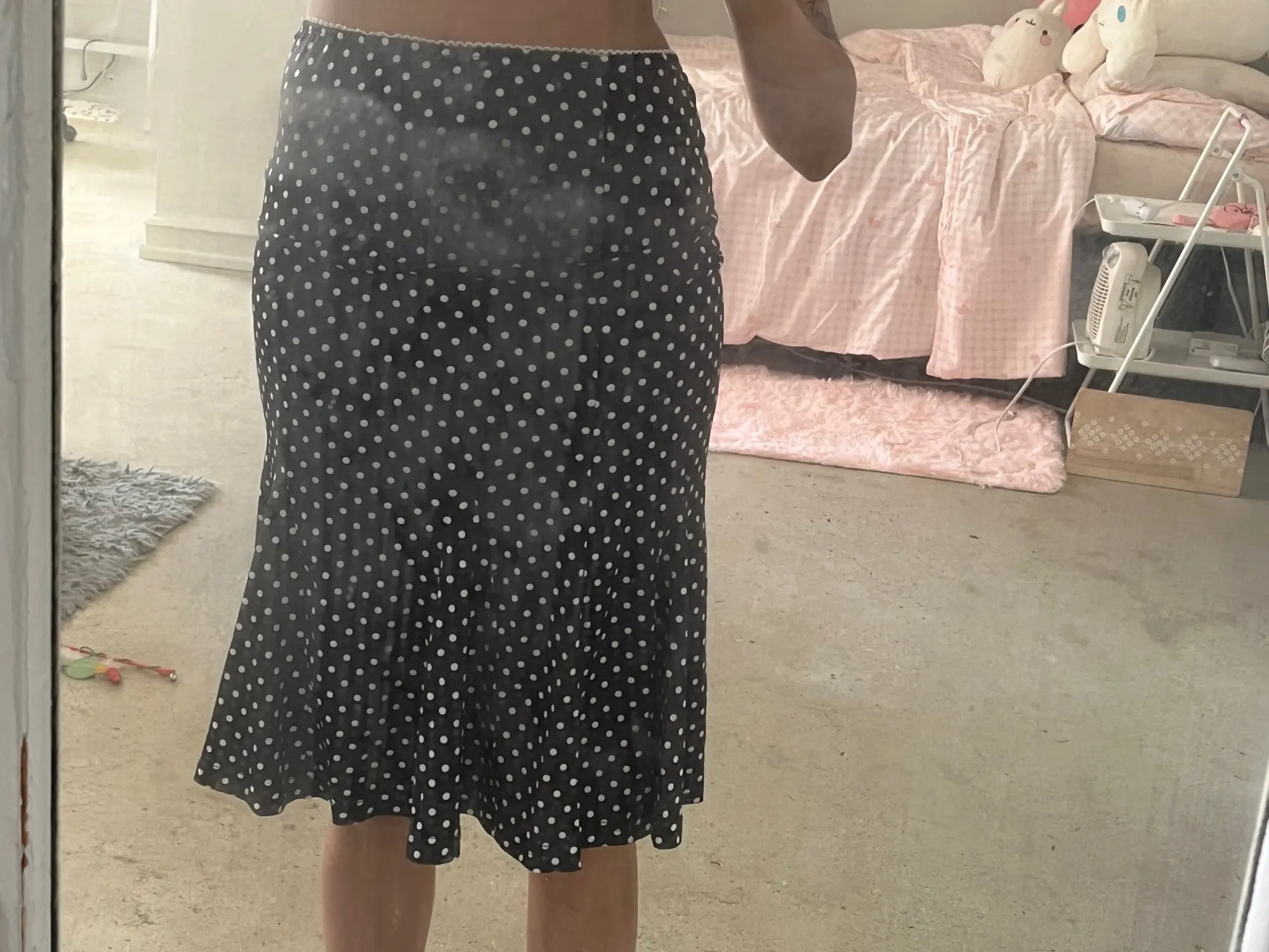 Women's Polka Dot Midi Skirt - Vintage Style Trumpet Cut photo review