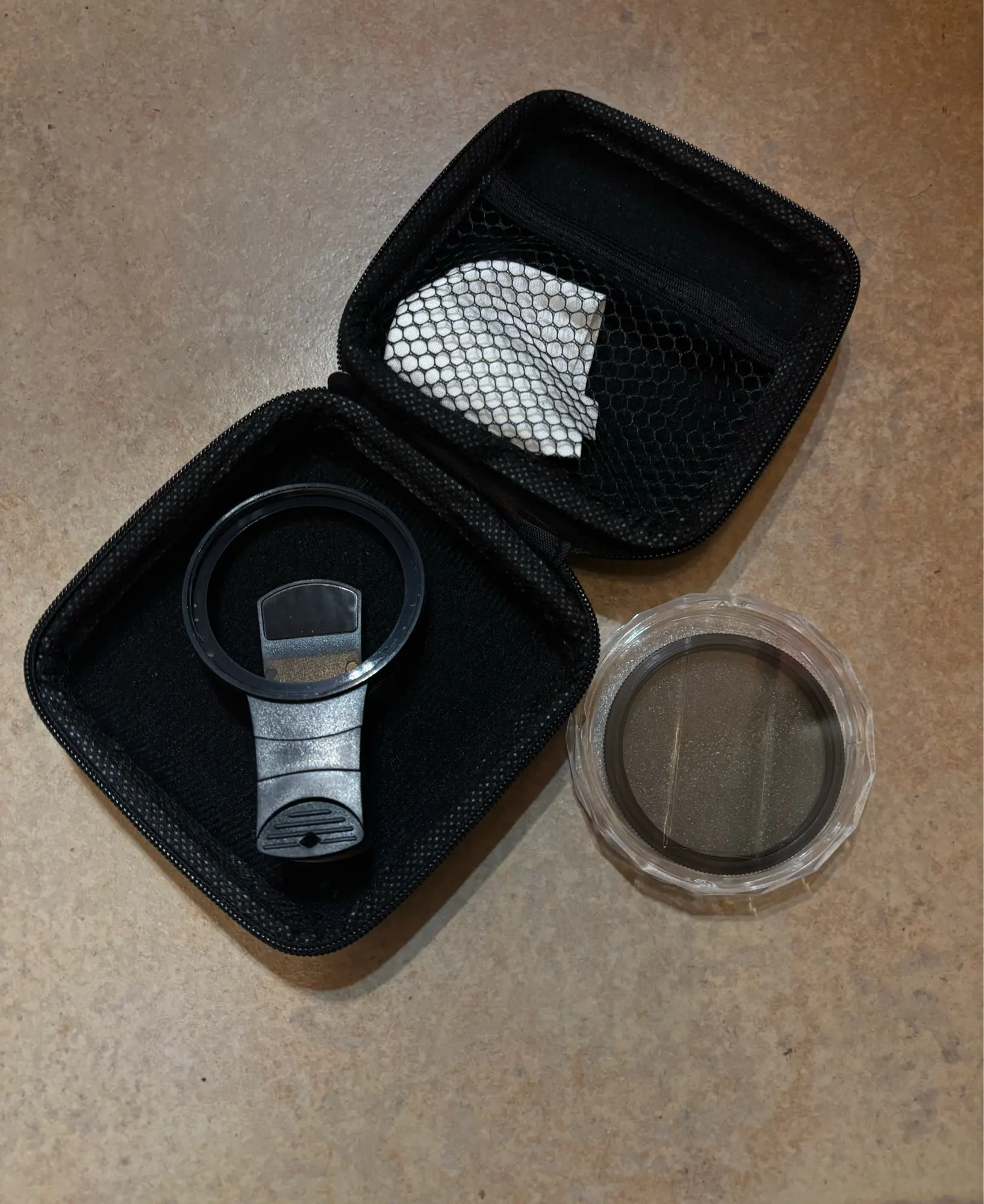 Universal 52mm Circular Polarizer Camera Lens CPL No Reflections Filter with Phone Clip photo review