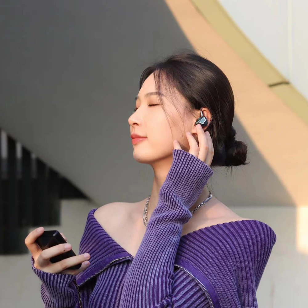 ARTTI R1 HIFI Earphone 2+1 Triple Dynamic Driver In-ear Music Headphone with Detachable 0.78 2pin Connector 3.5/4.4mm Plug Cable 6