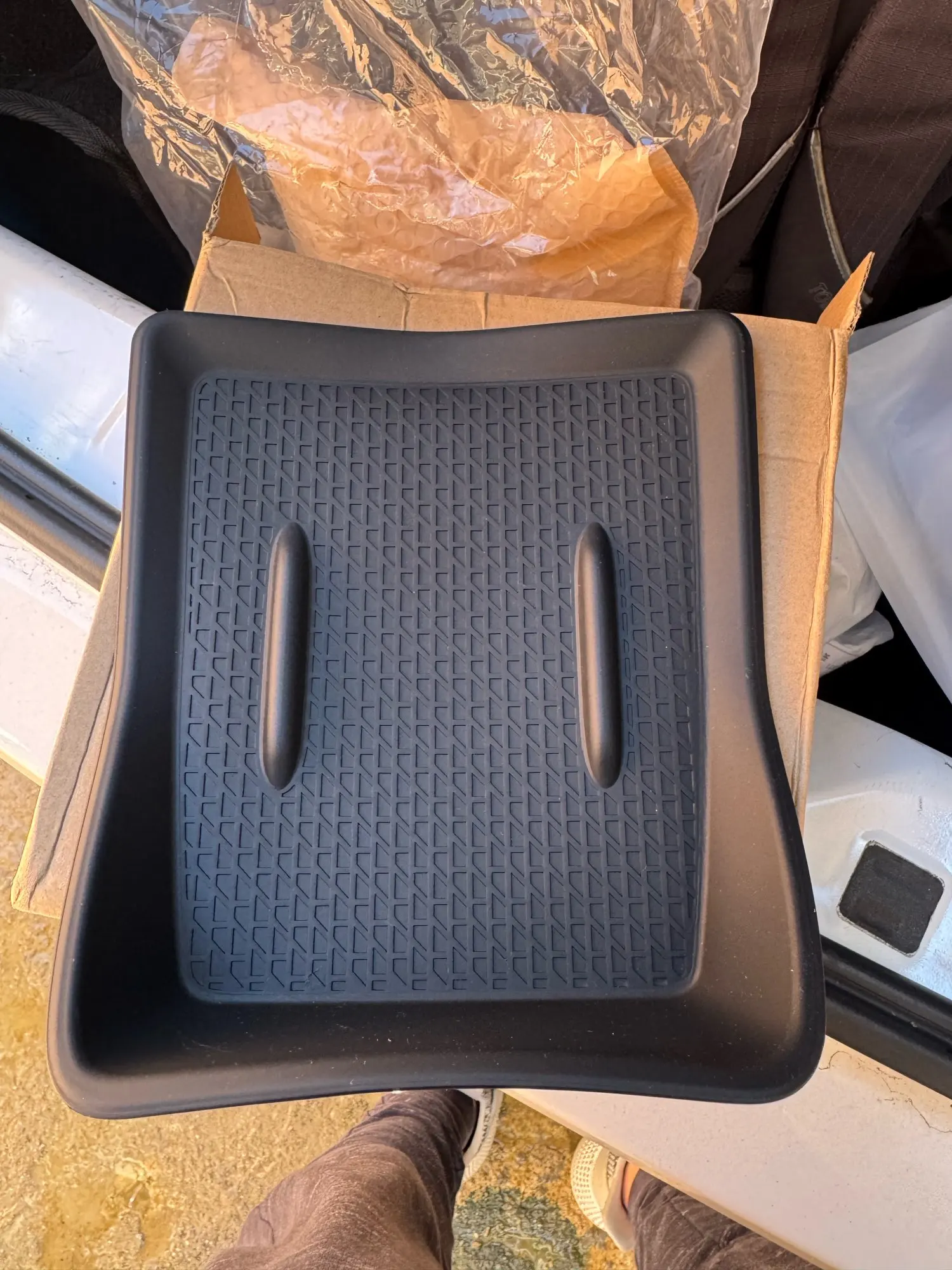 Central Control Lower Storage Box Console Armrest Storage Box Cup Holder for BYD Yuan UP