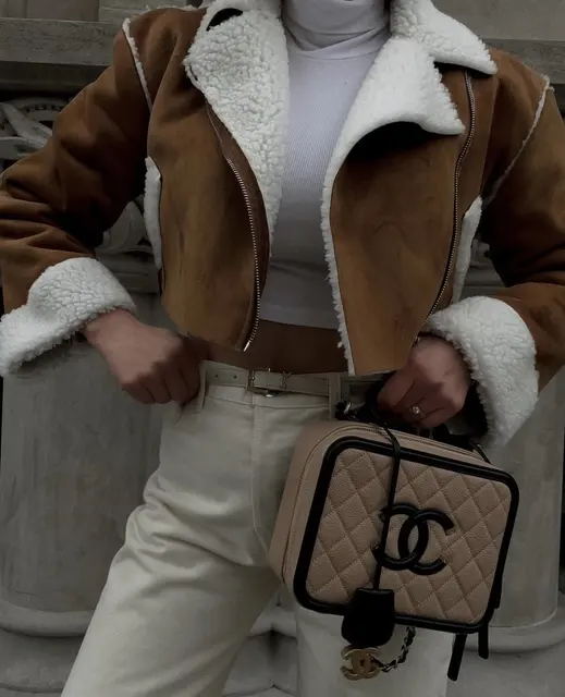 Winter Woman Coat Leather Patchwork Warm High Street Long Sleeves Fur Coat Zipper Pockets