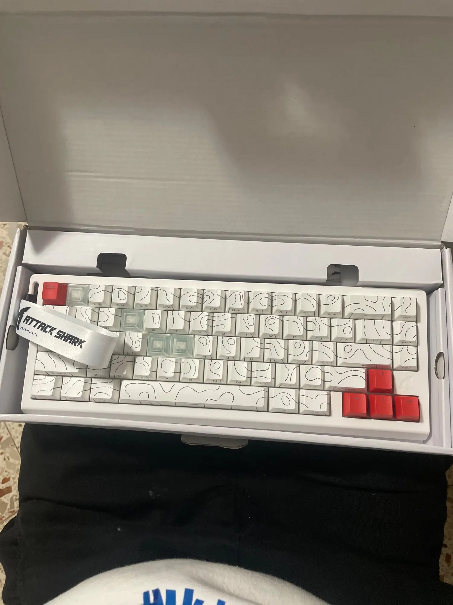 Teclado magnético para jugar X68HE ATTACK SHARK, mecánico con cable para juegos profesionales, disparo rápido de 0,01mm, SOCD/Rs de 8000Hz, frecuencia de 0,125 ms y 128K photo review