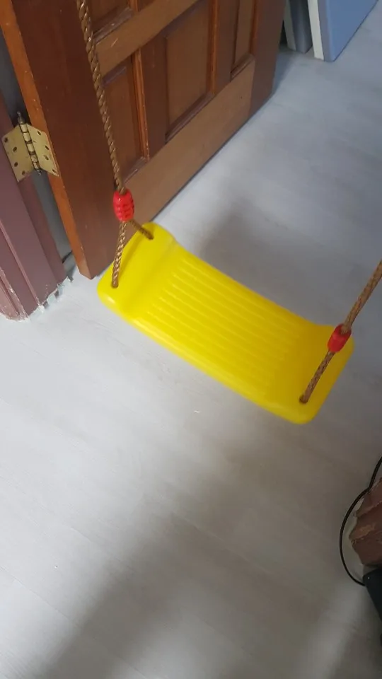 Kids Swing Flying Toy Garden Swing Kids Hanging Seat Toys with Height Adjustable Ropes photo review