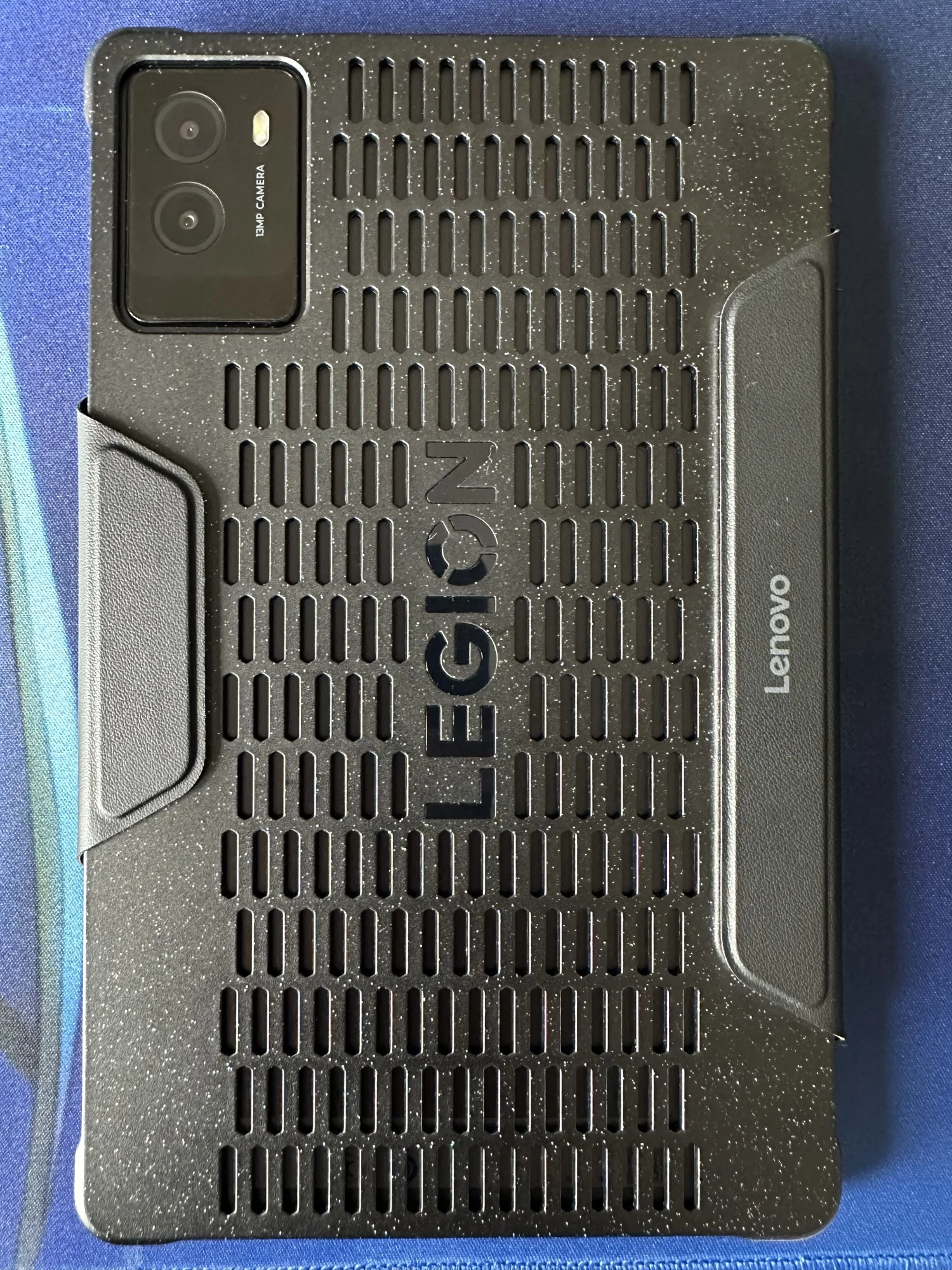 2025 Lenovo LEGION Y700 3rd Gen 8.8 Gaming Tablet - Snapdragon 8