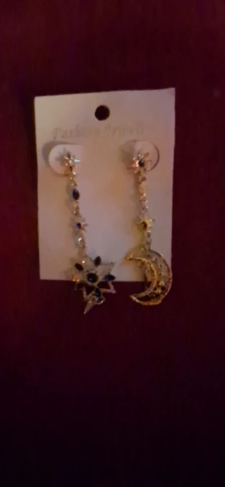 Star and Moon Earrings | Elegant Asymmetric Design photo review