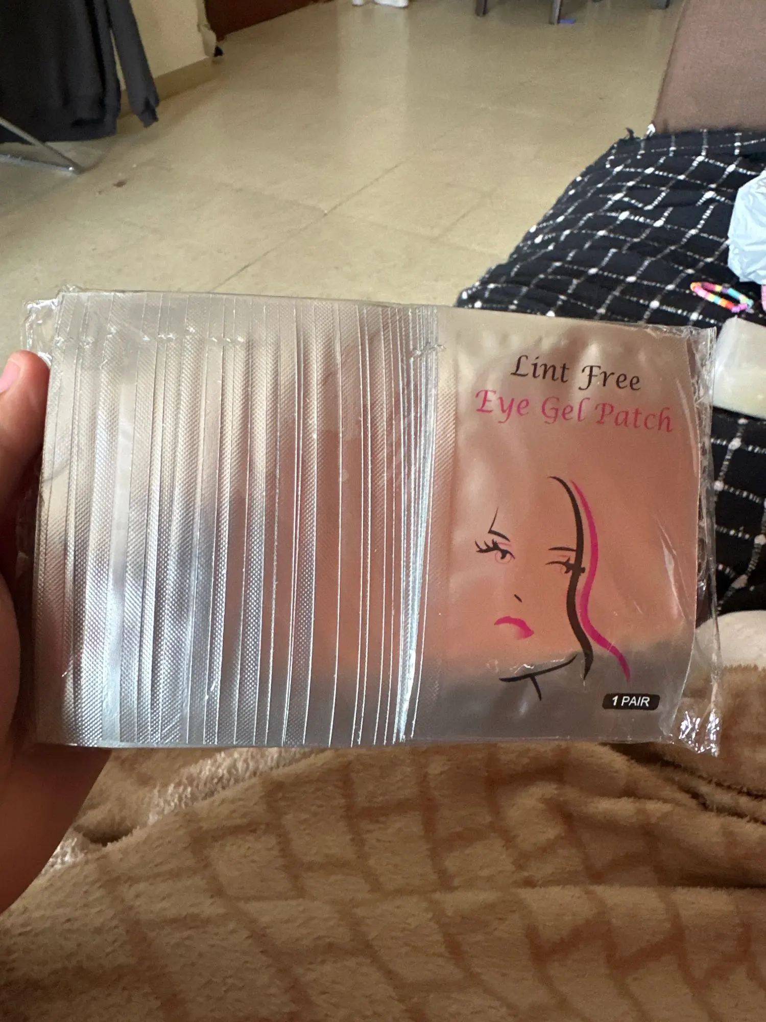 MJ 50Pairs Eyelash Pad Gel Patch Grafting Eyelashes Under Eye Patches For Eyelash Extension Paper Sticker Application Make Up photo review