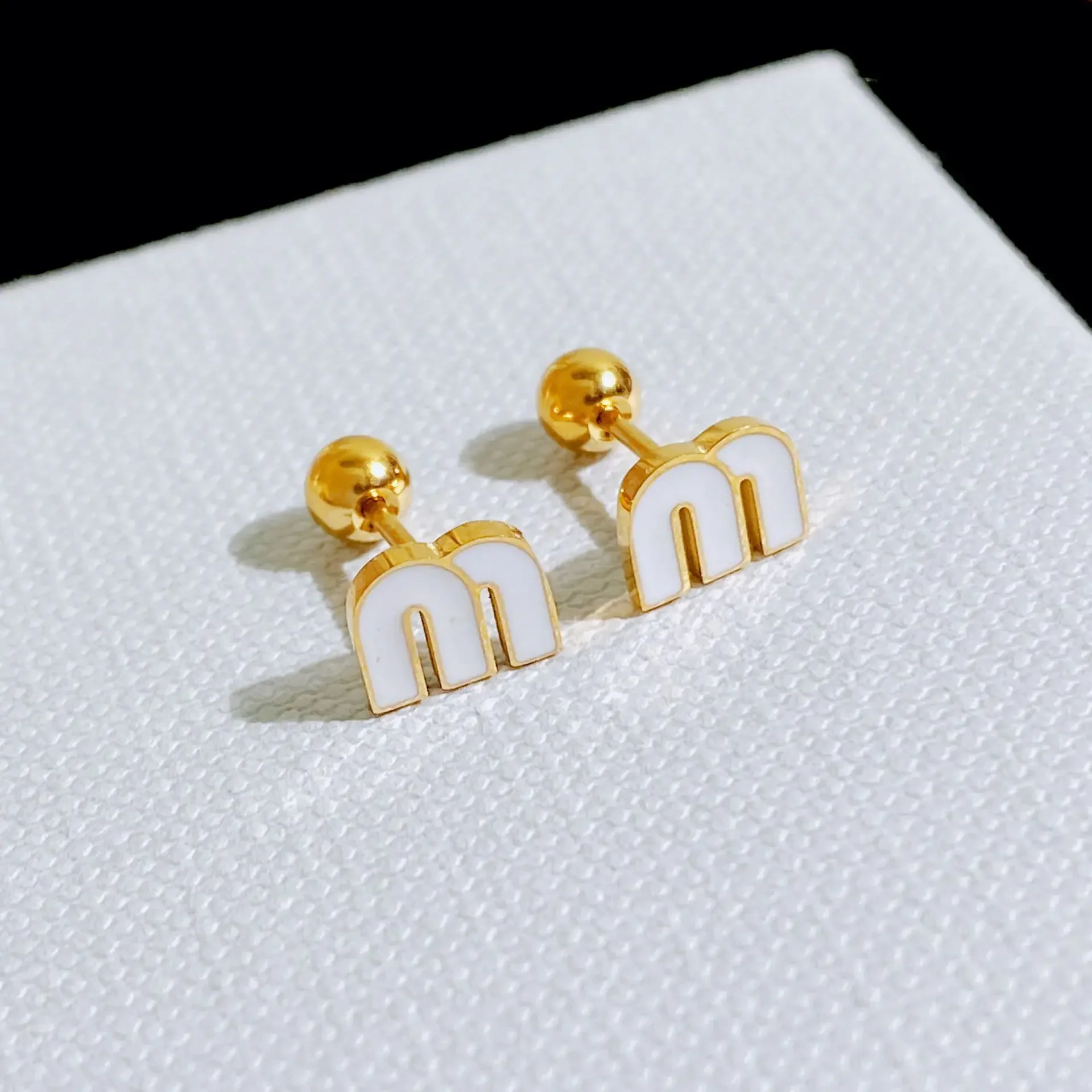 1pcs stainless steel letter M women's earrings fashion jewellery exquisite lovely small earrings spot can be wholesale