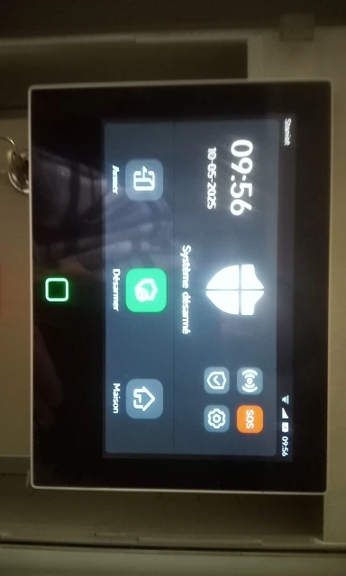 Staniot 7 inch Home Alarm System Wireless WiFi 4G Tuya Smart Security Protection Kit Built-in 115dB Louder Siren 5000mAh Battery photo review