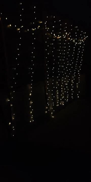 Cortina de luz LED Solar impermeable para exteriores, guirnalda de luces de hadas para decoración de patio, Navidad, 300LED photo review
