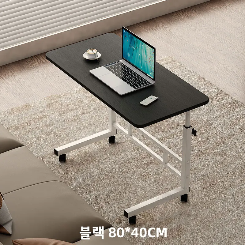 편의성과 공간 활용도가 뛰어난 NAEILNAEGGE 테이블