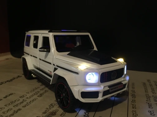 1:24 Mercedes Benz BRABUS G800 High Simulation Diecast Metal Alloy Model car Sound Light Pull Back Collection Toy Gift photo review