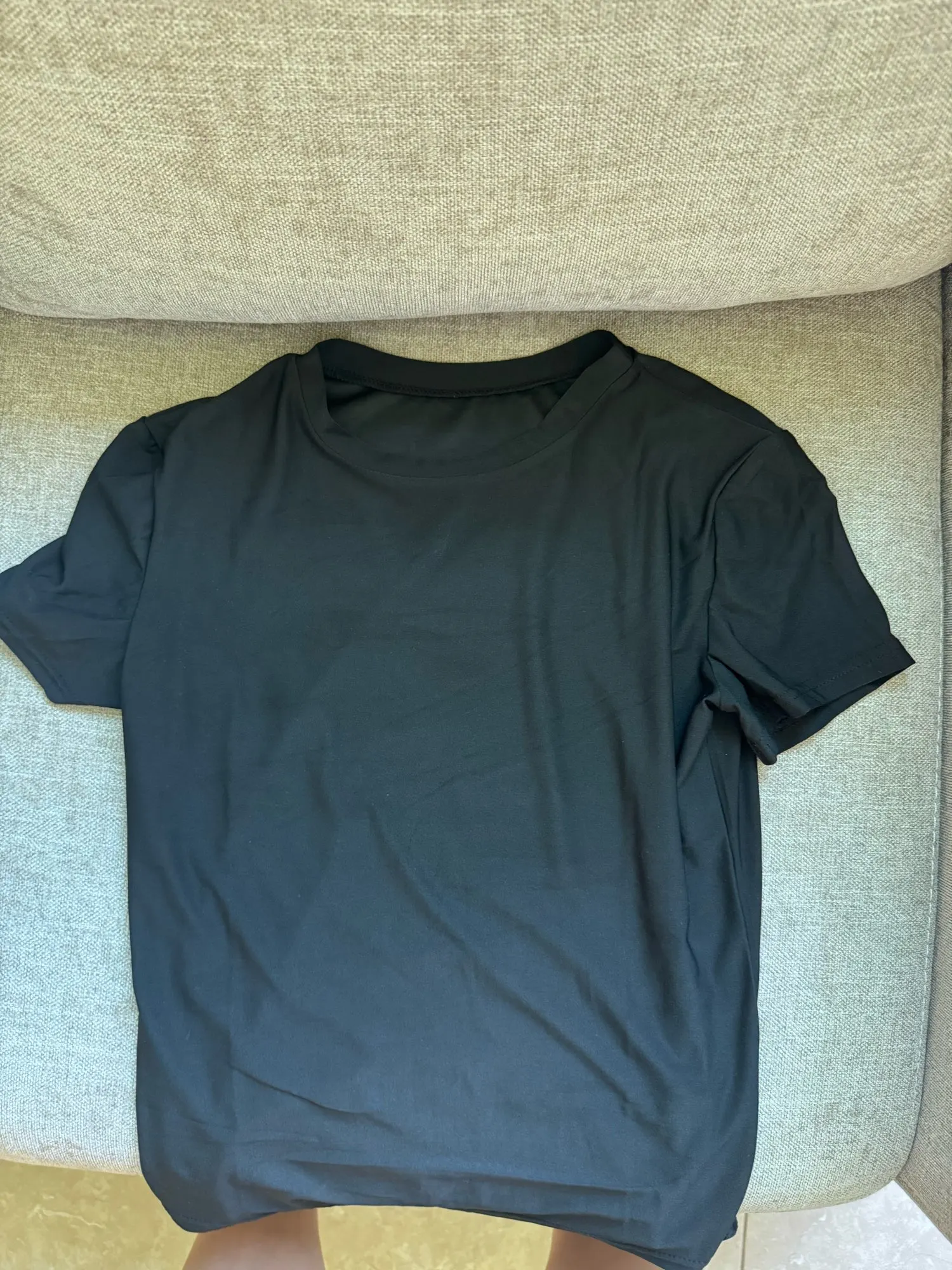 Luxe Polyester O-Neck Tee - Slim Fit Summer Essential photo review