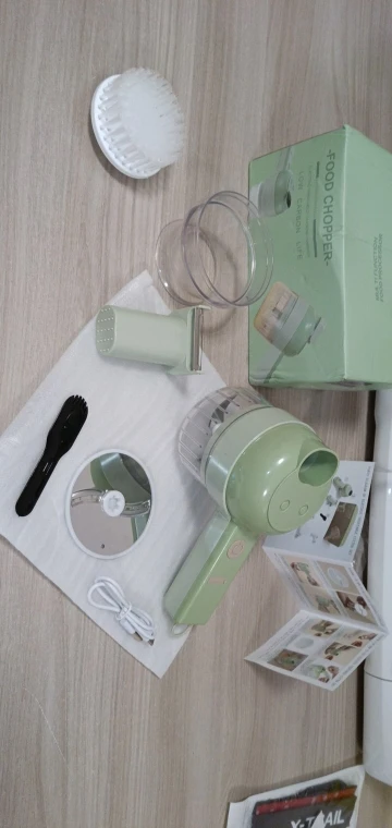 Attachment image review on Androf 4 In 1 Electric Vegetable Cutter