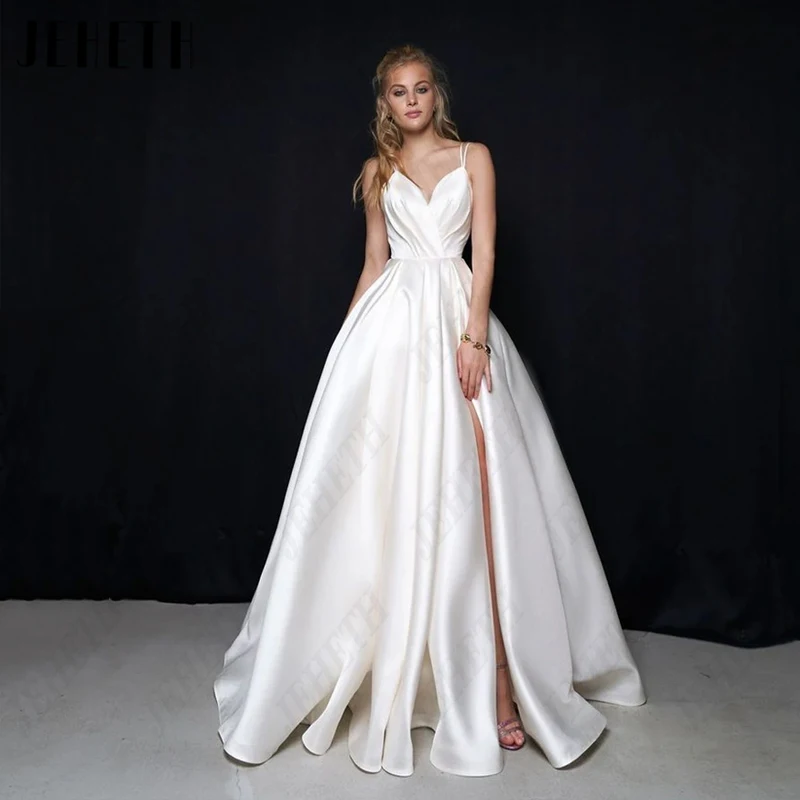 

JEHETH Spaghetti Straps Satin Wedding Dress Women Pleat V-Neck Bridal Gown A-Line Vintage Robe De Mariée Backless Princess Split