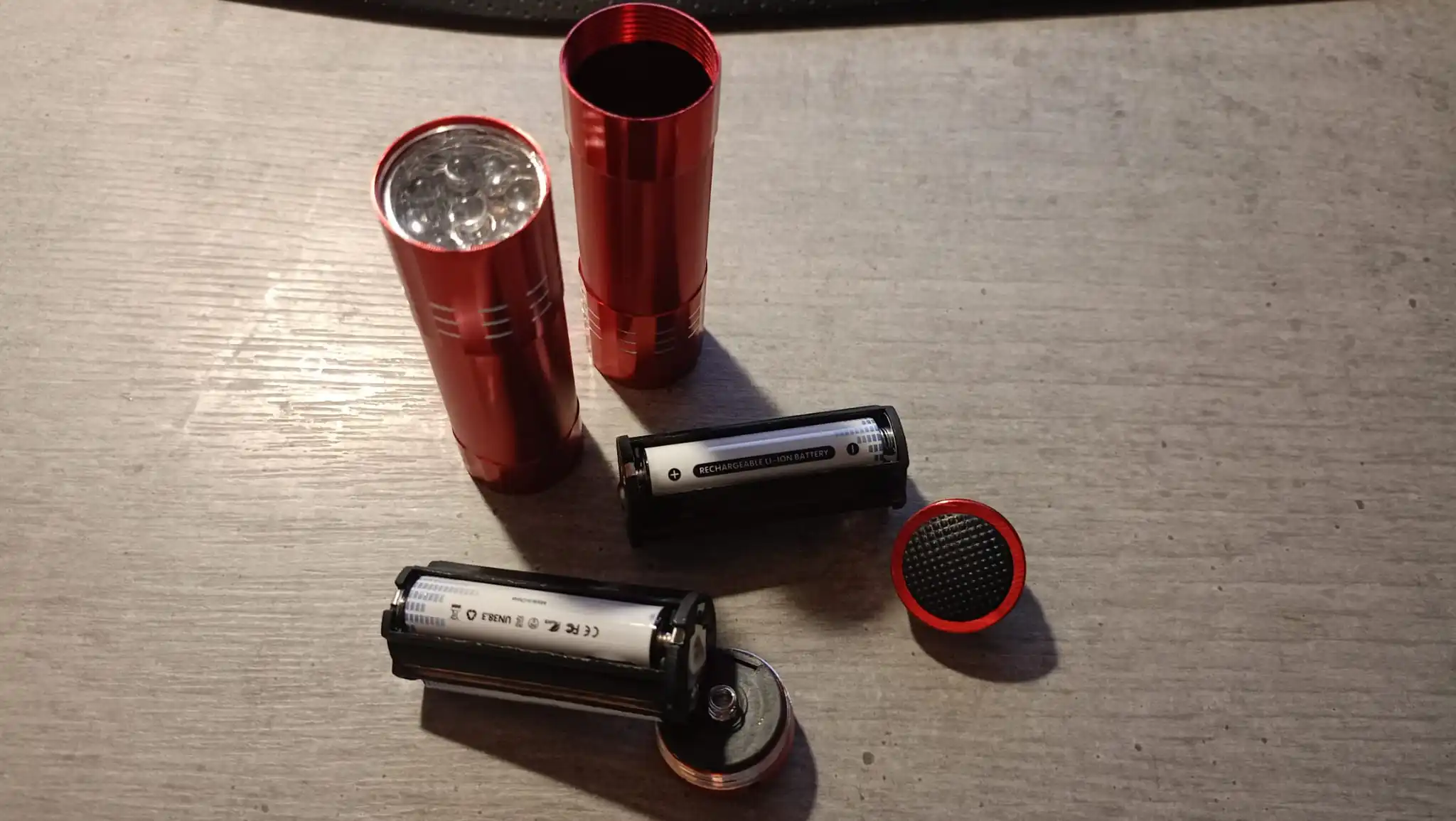 Batería de litio recargable AA AAA con Real 2200mWh 600mWh USB-C de alta capacidad carga rápida directa 1,5 V para linterna de juguete con micrófono photo review