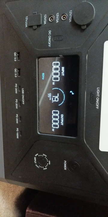 SOLARPLAY Q2501 Portable Power Station 2160WH LiFePO4 Battery with 2400W (4800W Peak) AC Output Solar Generator for Garden Party photo review