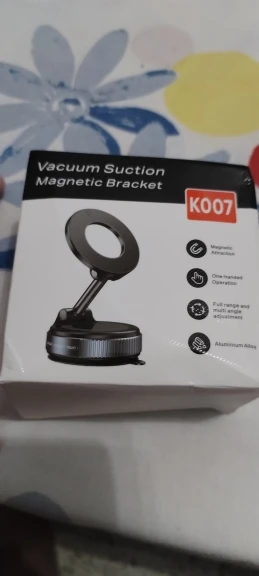 Magnetic Car Phone Holder 360° Rotation Folding With Vacuum Suction Cup For iPhone 12-16 Series Car/Gym/Driving Phone Holder photo review