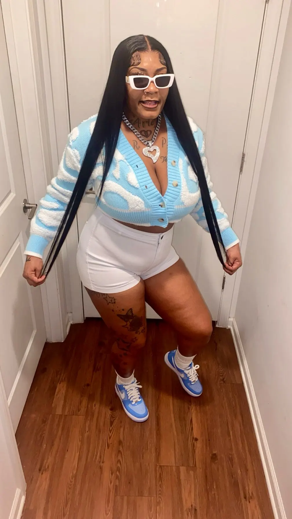 Brazilian Straight HD Lace Wig – 220 Density – One Size photo review