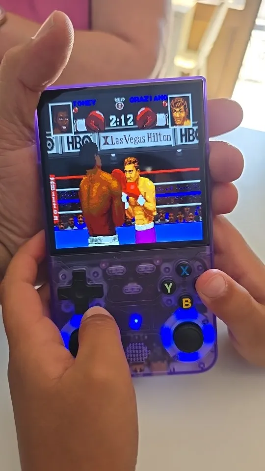 R36 ULTRA photo review