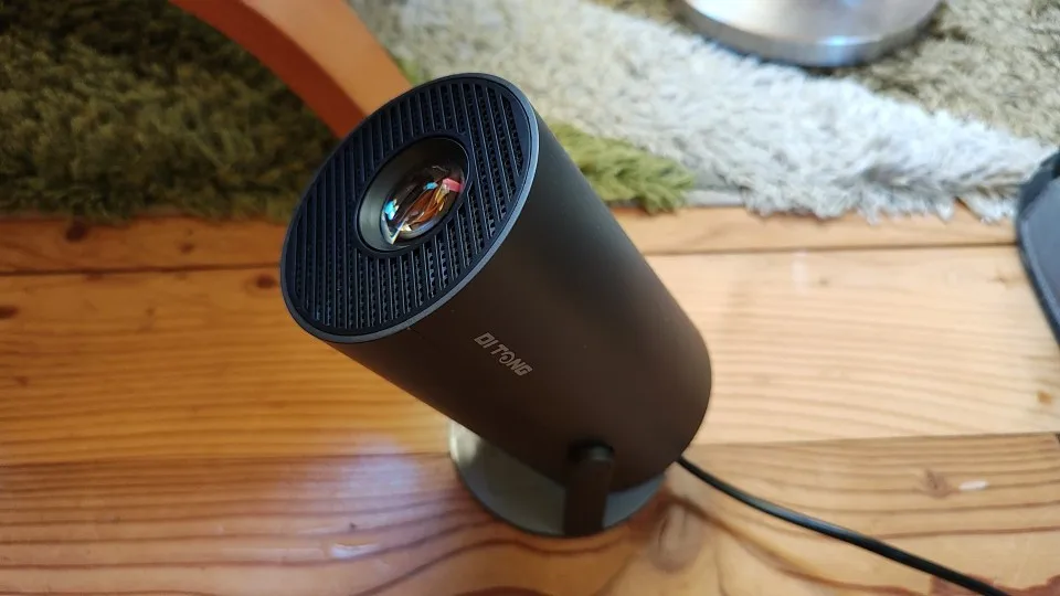 Wimius L1 Mini Projector Support 1080P Android 11 4K Projector 300 ANSI WiFi BT5.0 Auto Keystone Portable 270° Rotable Projector photo review