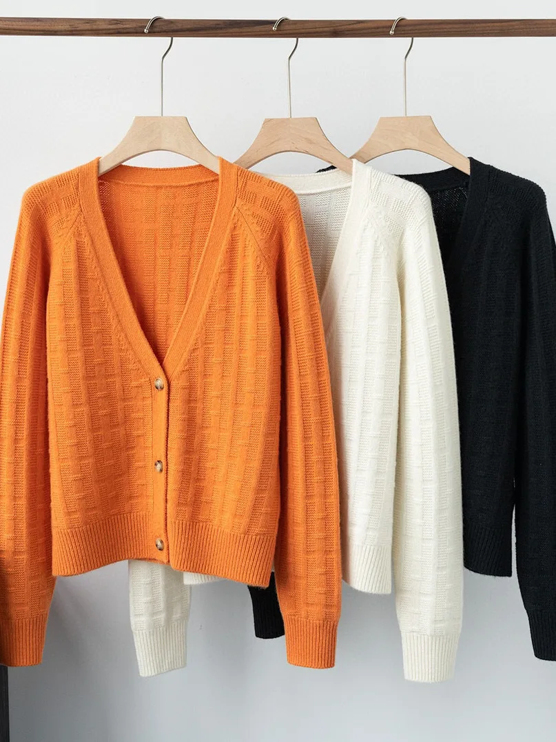 

2023 Collection Casual Style Pure Cashmere Long Sleeve Knitted Cardigan